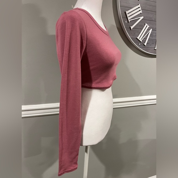 Women/Teen Top LA Hearts Fall/Winter Top Size Small NWOT - Picture 3 of 16